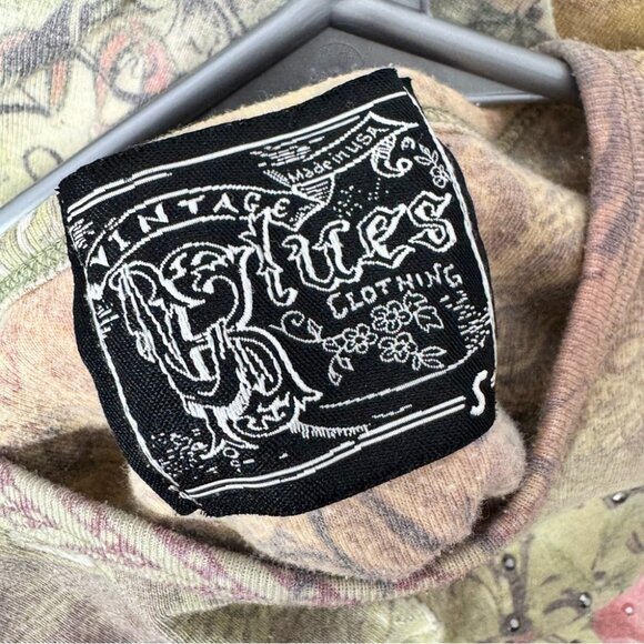 Vintage blues clothing tattoo newspaper ποΈ style top bling rhinestone studs πΉ - Picture 7 of 11